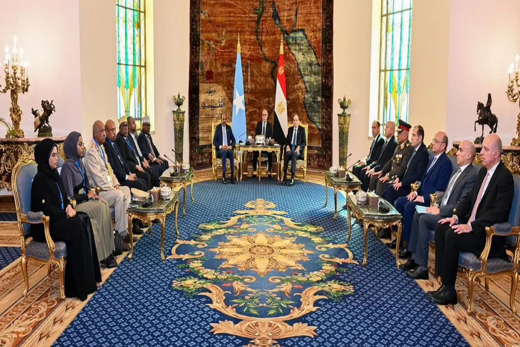 الرئيس السيسي يستقبل رئيس جمهورية الصومال