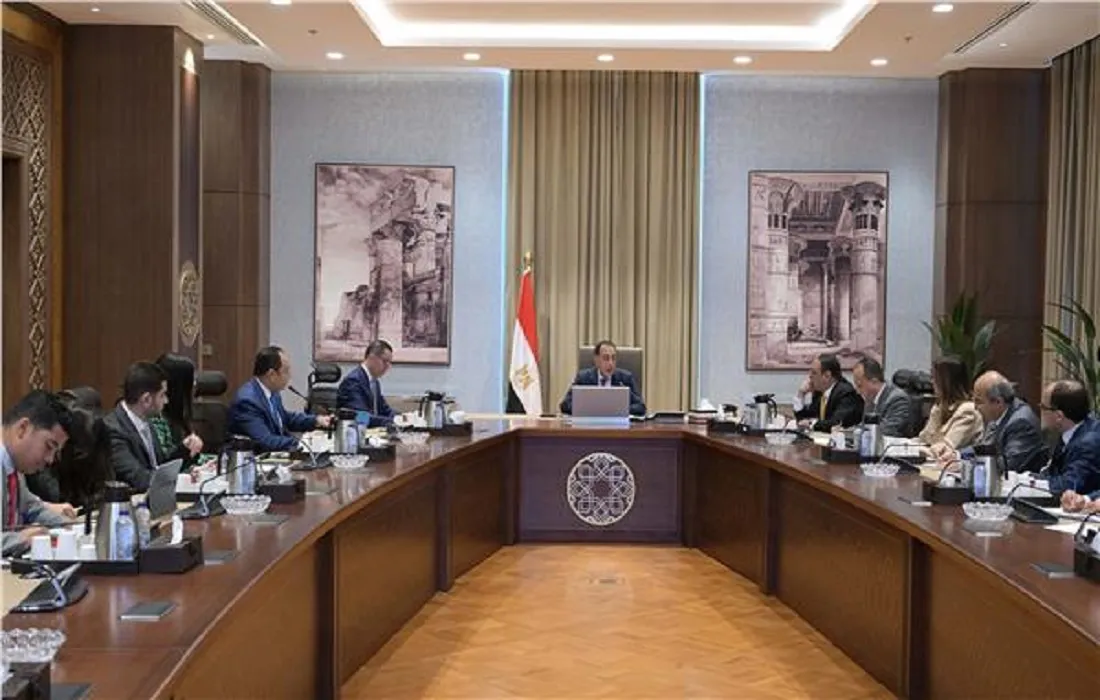 رئيس الوزراء في اجتماعه اليوم