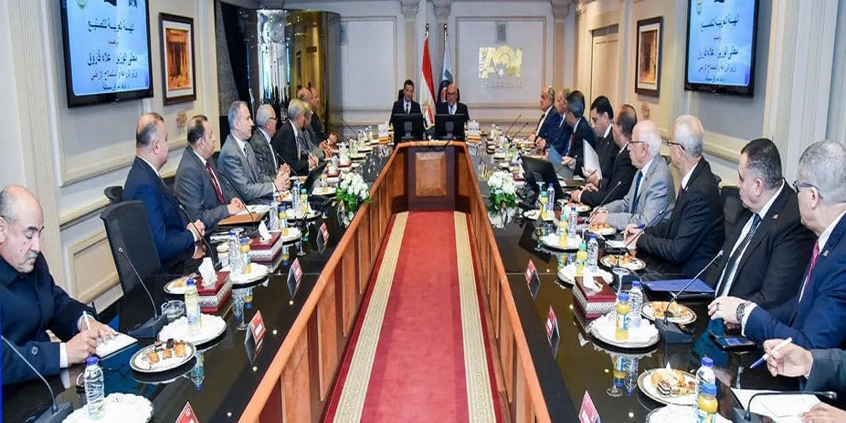 اجتماع وزير الزراعة مع رئيس الهيئة العربية للتصنيع