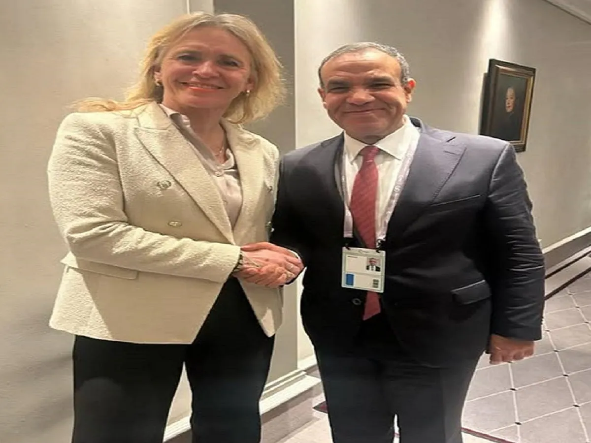 وزير الخارجية ووزيرة خارجية ايسلندا