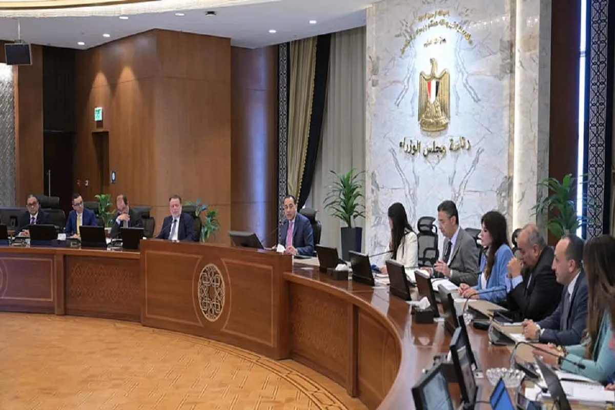 اجتماع رئيس الوزراء بالمجموعة الوزارية الاقتصادية