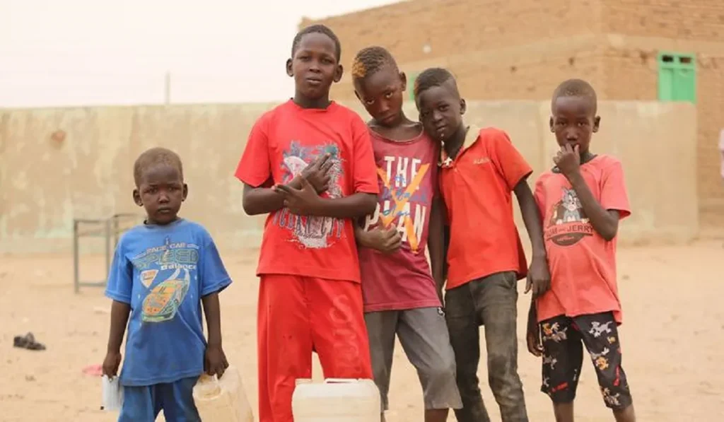 اليونيسف تحذر من مخاطر تهدد اطفال السودان