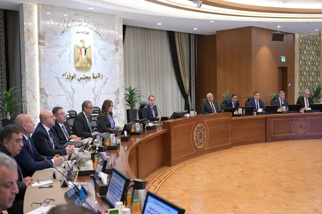 اجتماع مدبولي بمجلس المحافظين