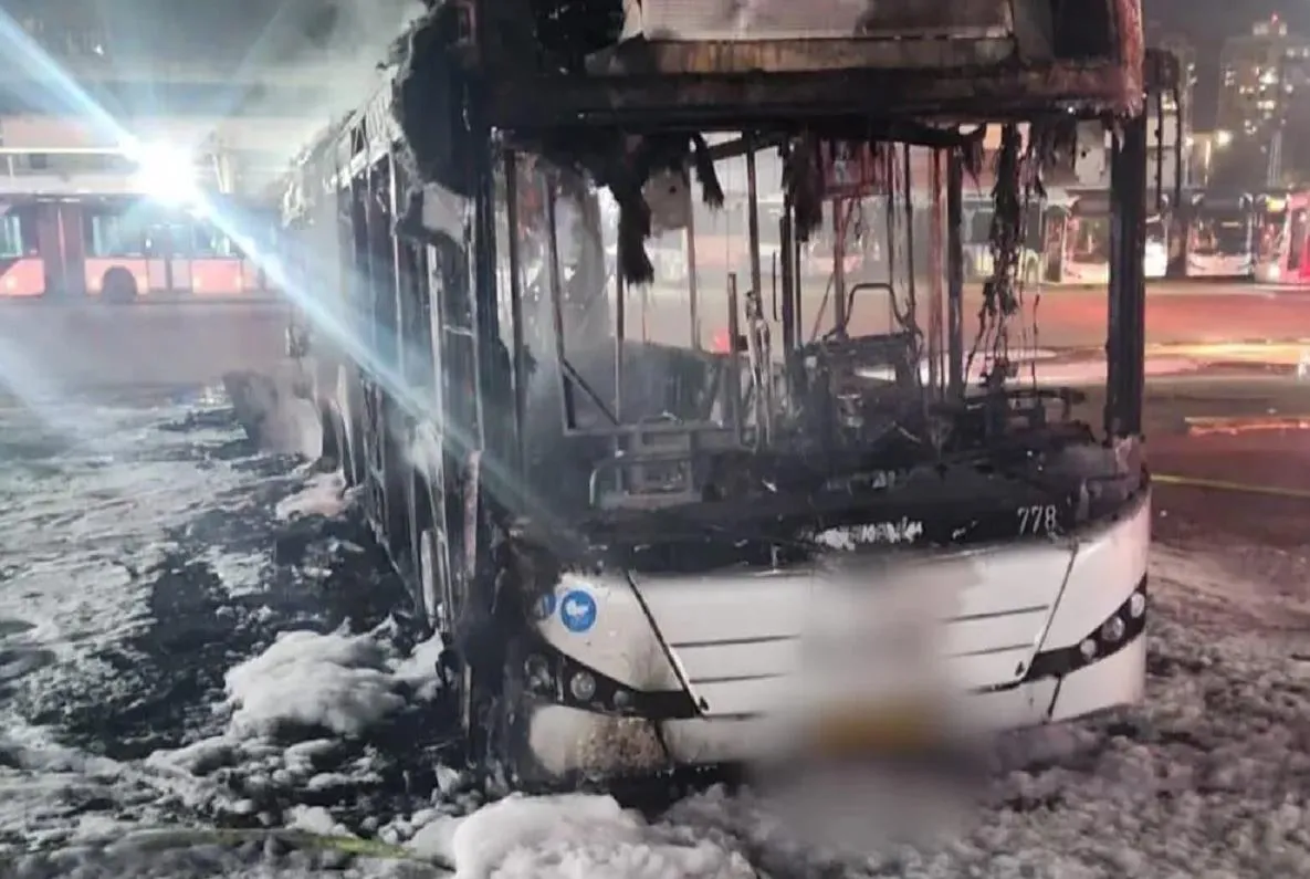 انفجار الحافلة بتل أبيب