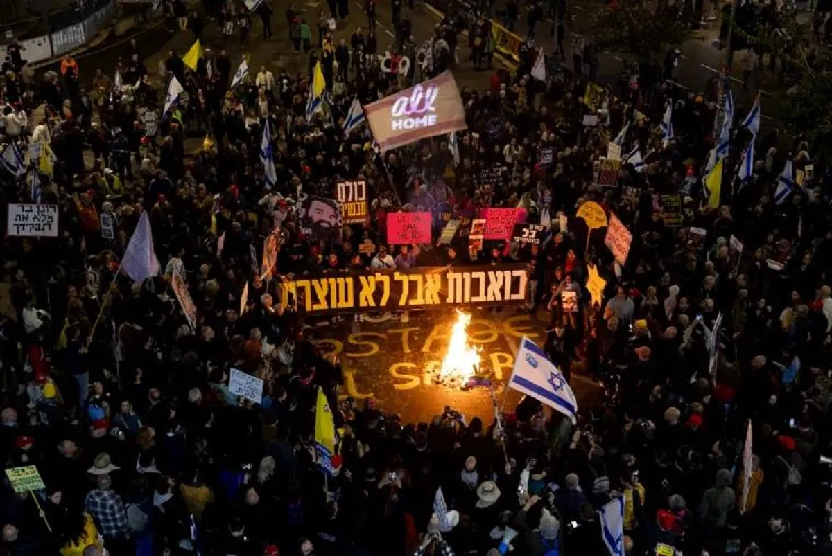 عائلات الأسرى الإسرائيليين خلال الاعتصام