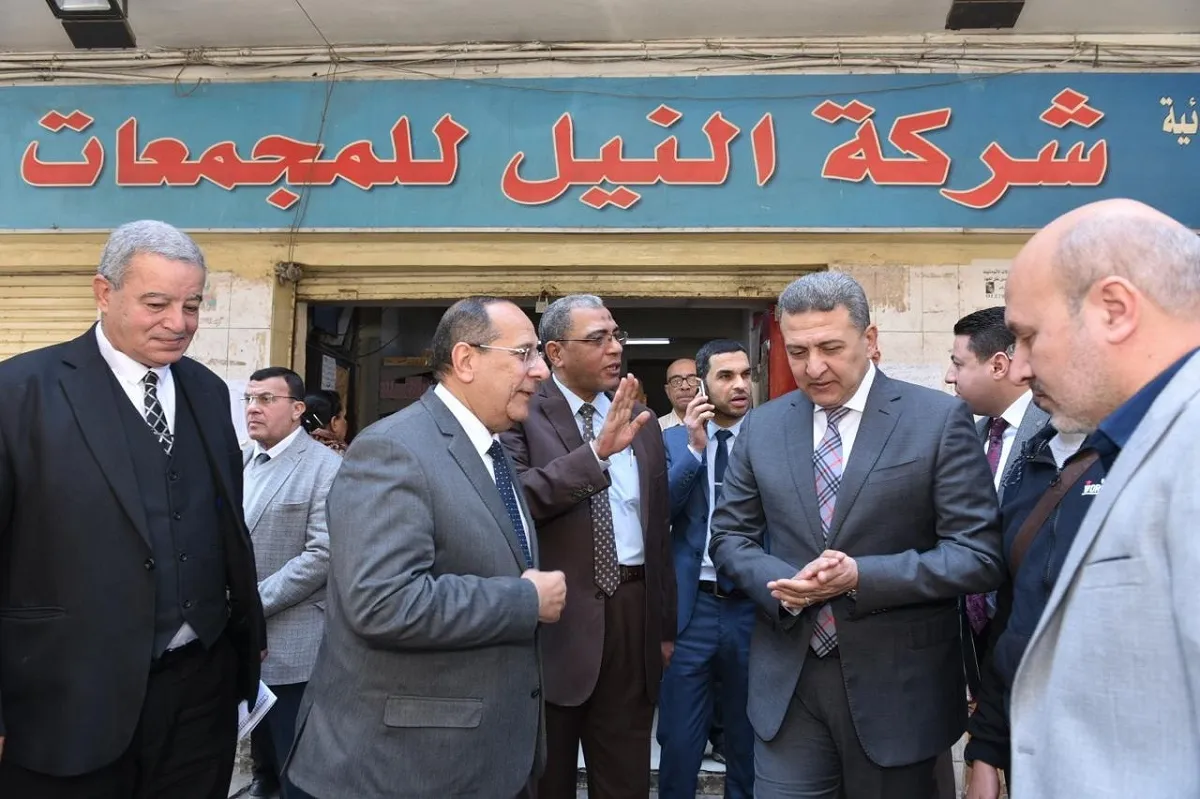 نائب وزير التموين أثناء جولته بمحافظة القاهرة