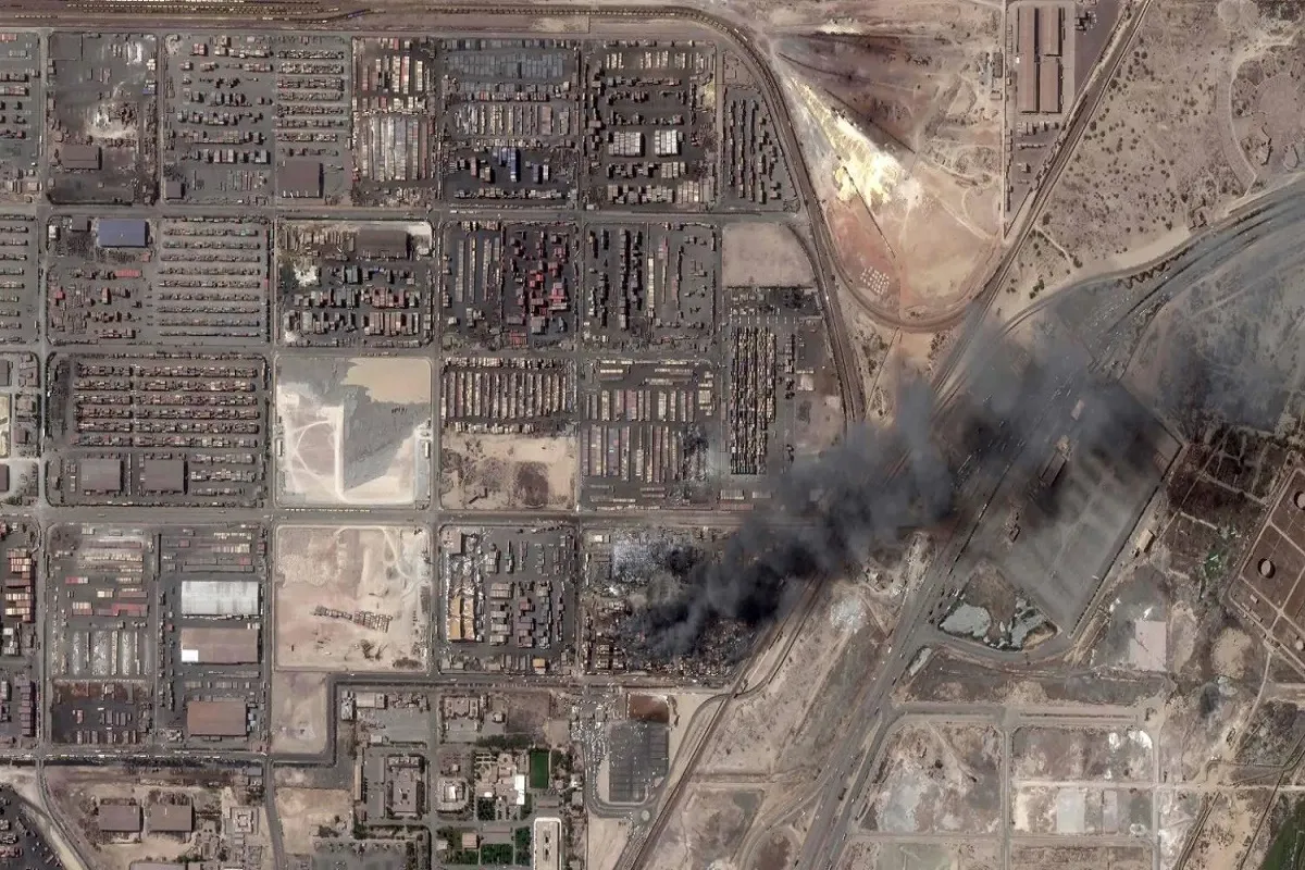 حريق ميناء رجائي