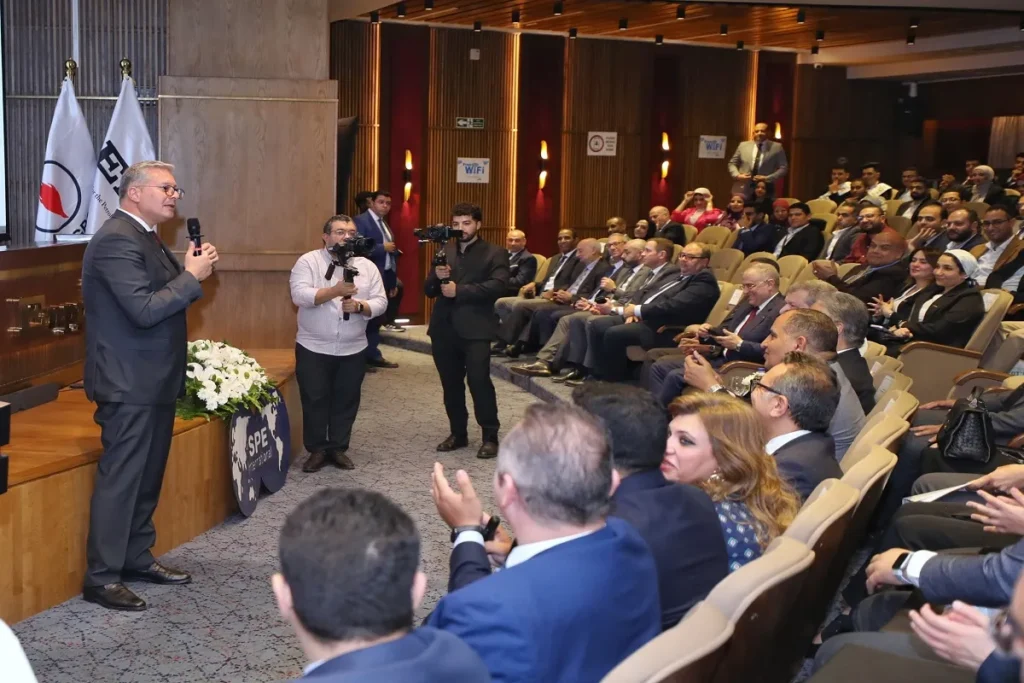 وزير البترول في كلمة له خلال الحفل