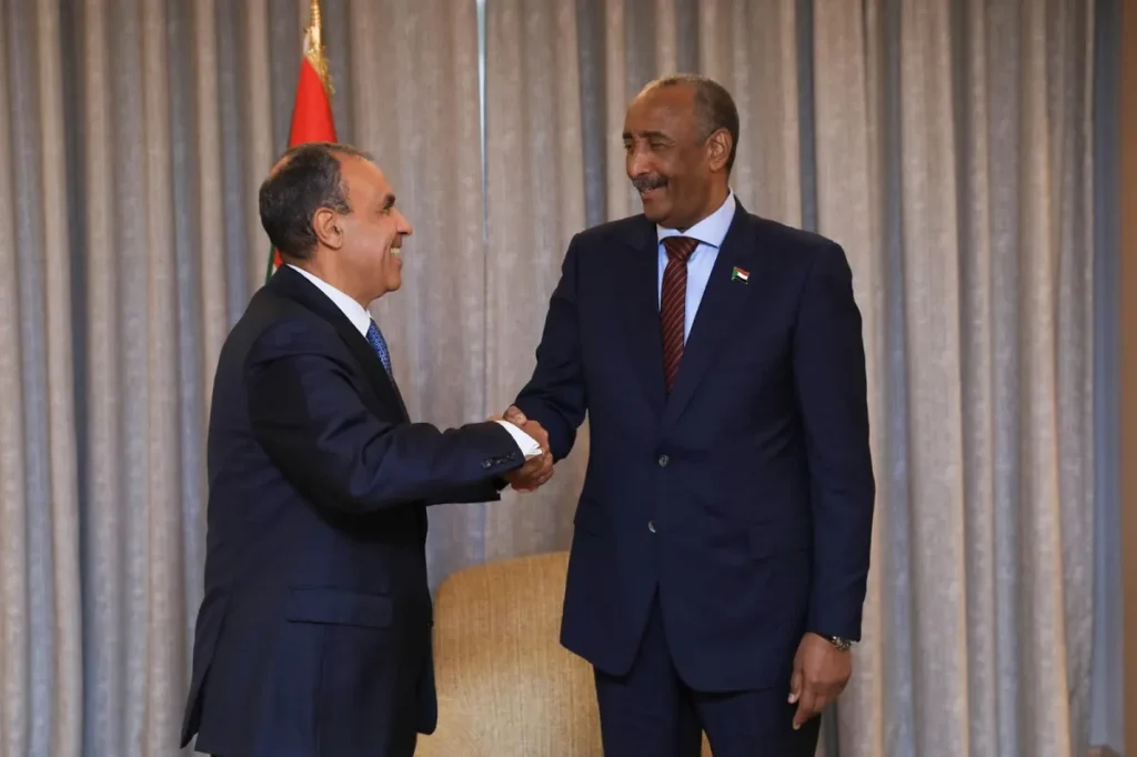 وزير الخارجية يلتقي الفريق عبد الفتاح البرهان