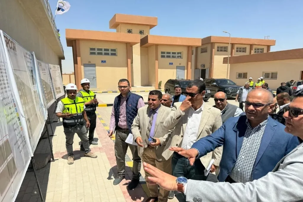 نائب وزير الإسكان يتفقد مشروعات الصرف الصحي بمحافظة الجيزة
