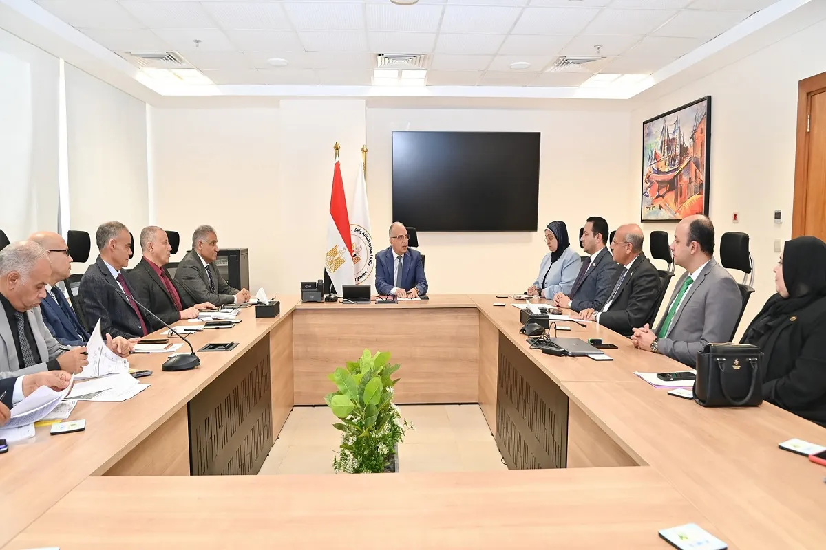 اجتماع وزير الري بالنواب