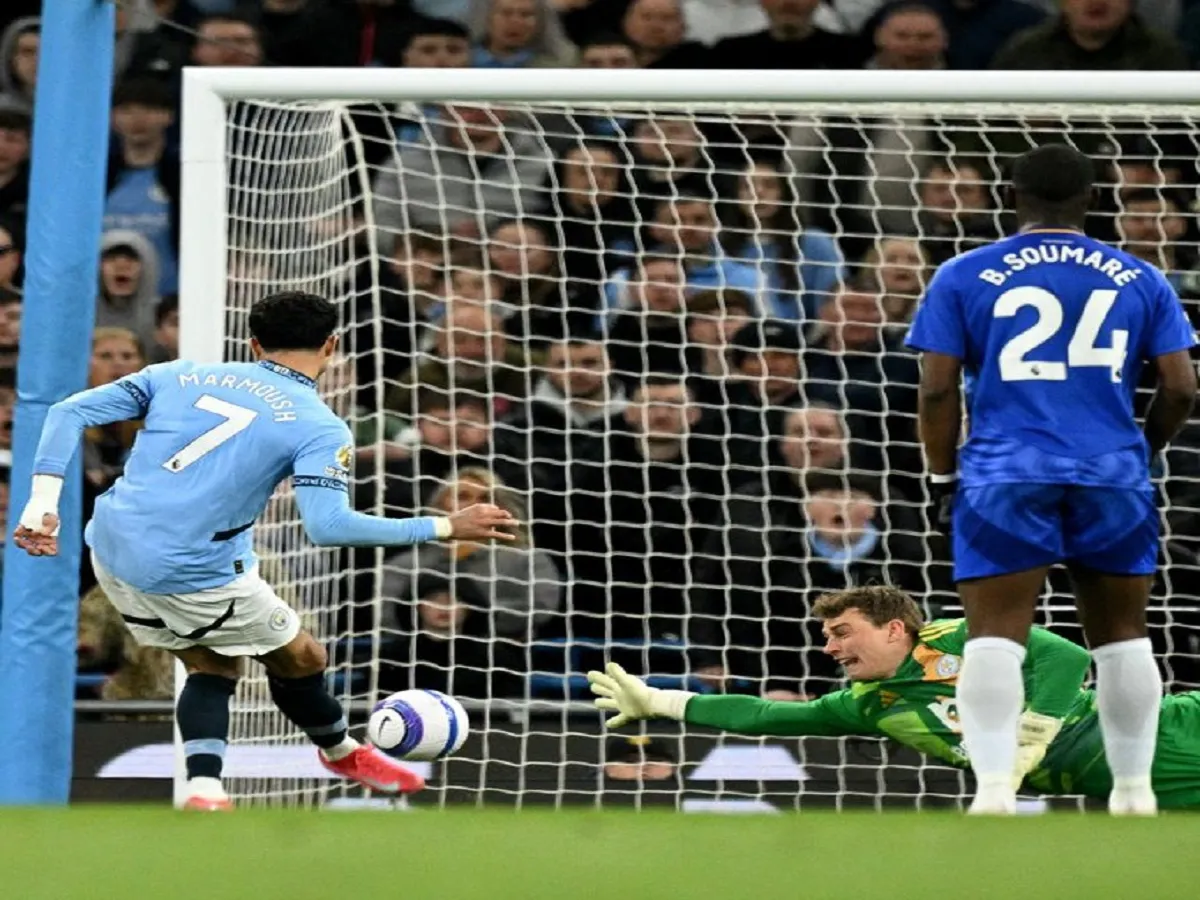 مرموش يحرز لفريقه مانشستر سيتي في مرمى ليستر سيتي