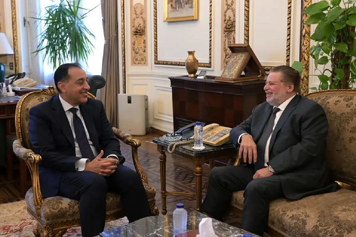 اجتماع رئيس الوزراء ومحافظ البنك المركزي