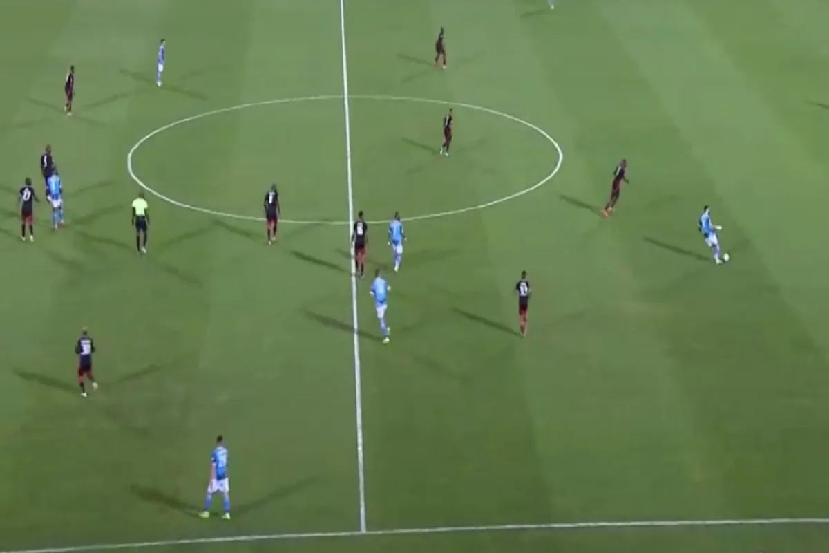 بيراميدز وأورلاندو