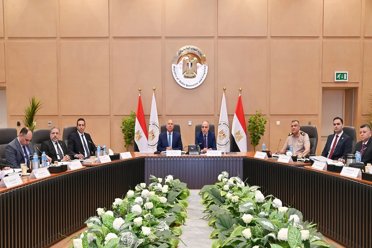 عقد اجتماع اللجنة العليا لتراخيص الشواطئ برئاسة وزير الري