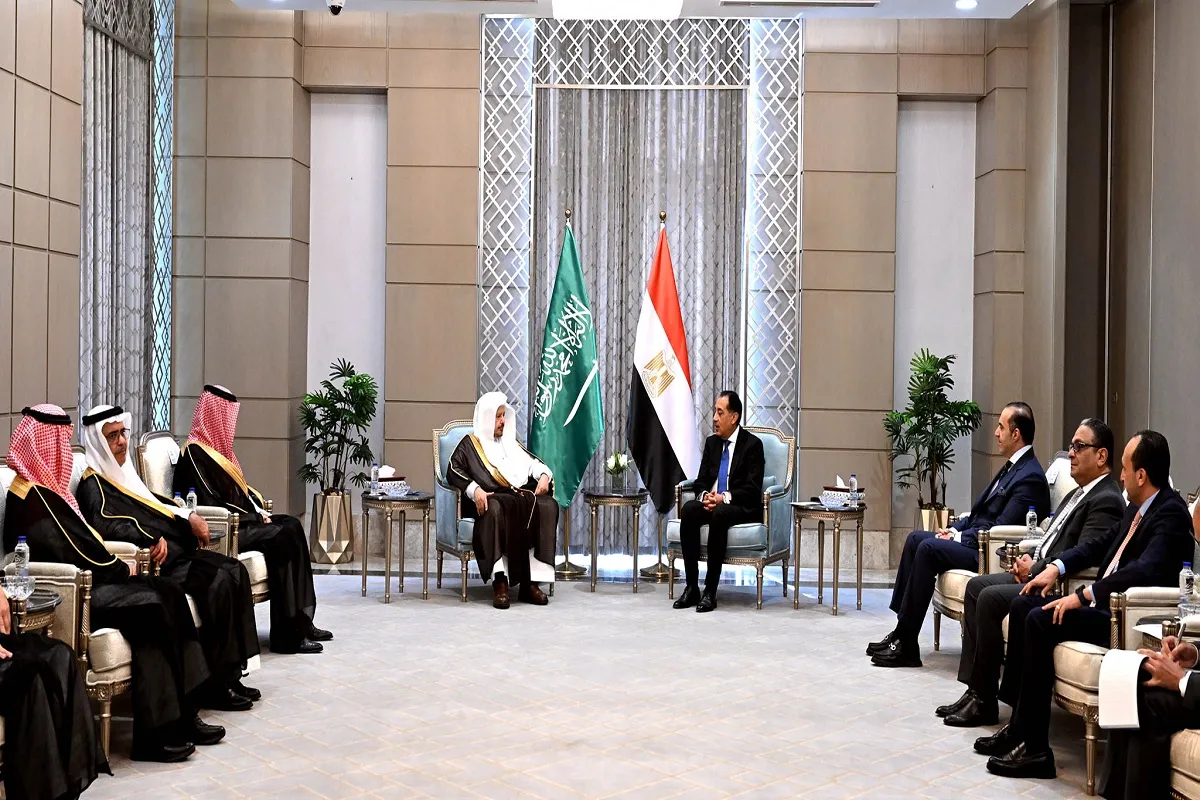 رئيس الوزراء يستقبل رئيس مجلس الشورى السعودي