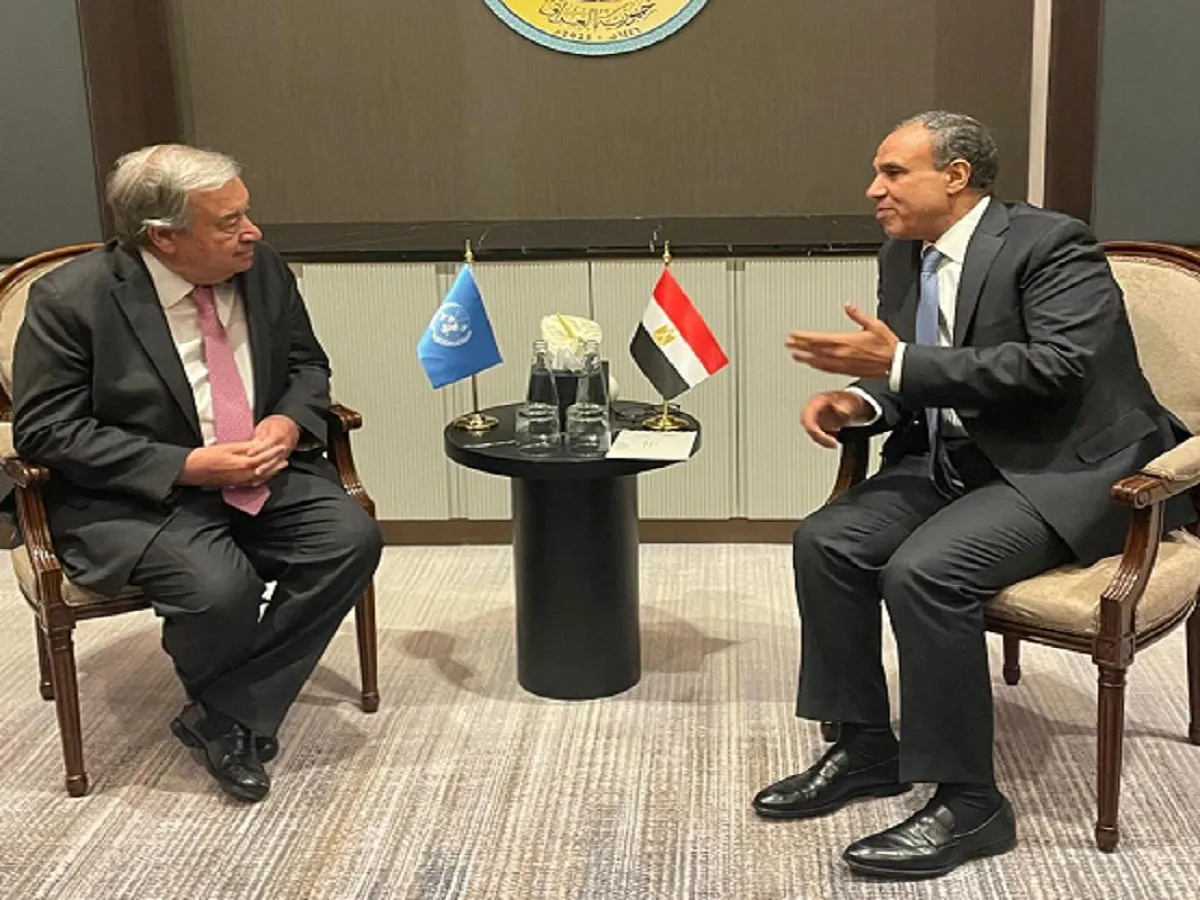 وزير الخارجية والهجرة يلتقي بالسكرتير العام للأمم المتحدة