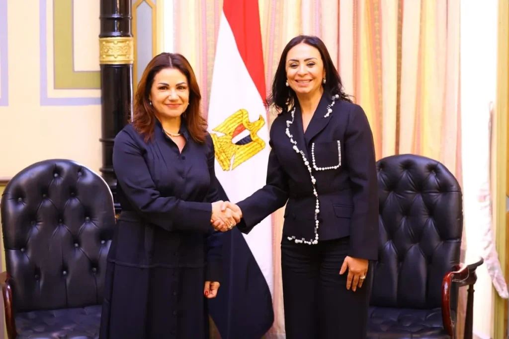 وزيرة التضامن تلتقي وزيرة الشؤون الاجتماعية بلبنان