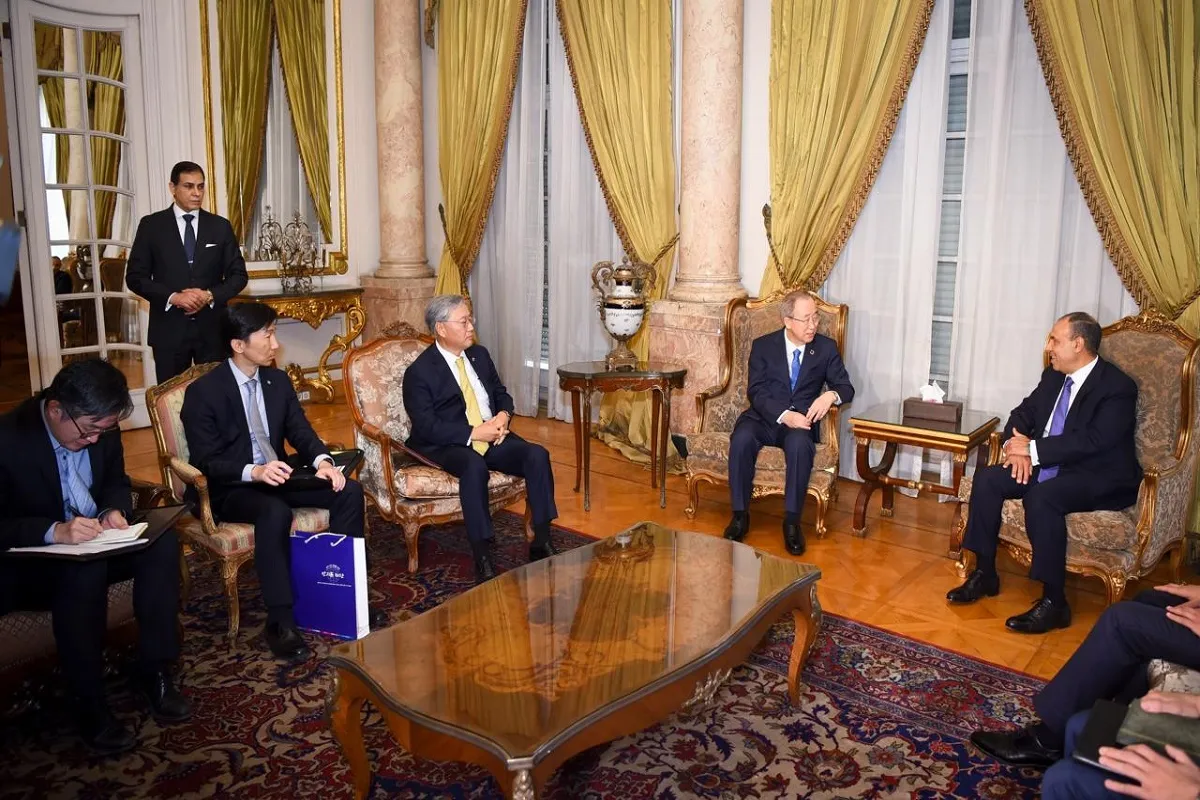 وزير الخارجية يستقبل سكرتير عام الأمم المتحدة السابق