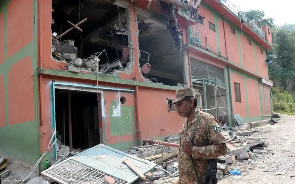 استمرار الاشتباكات والتصعيد والتوتر في كشمير بين الهند وباكستان