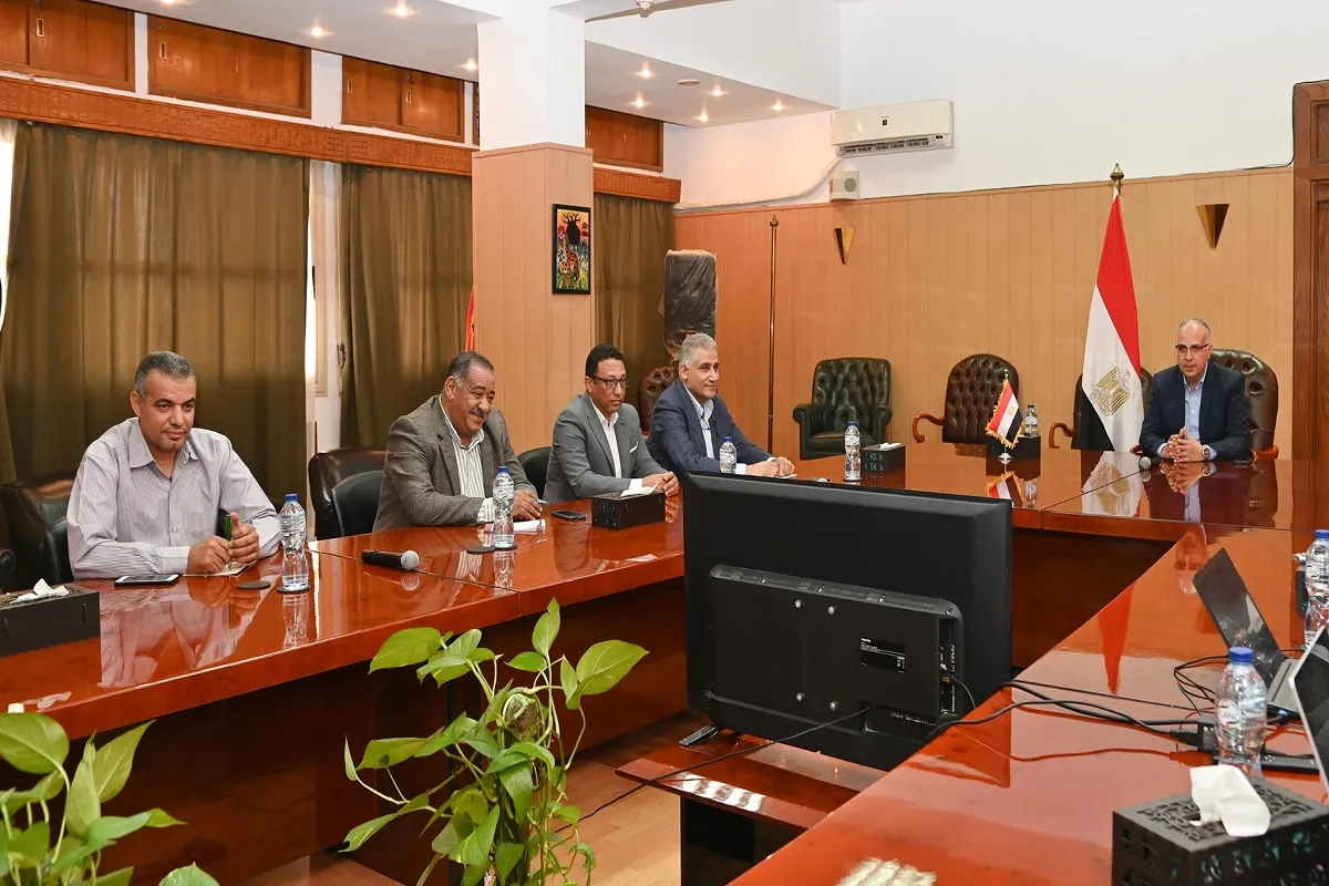 اجتماع وزير الري اليوم