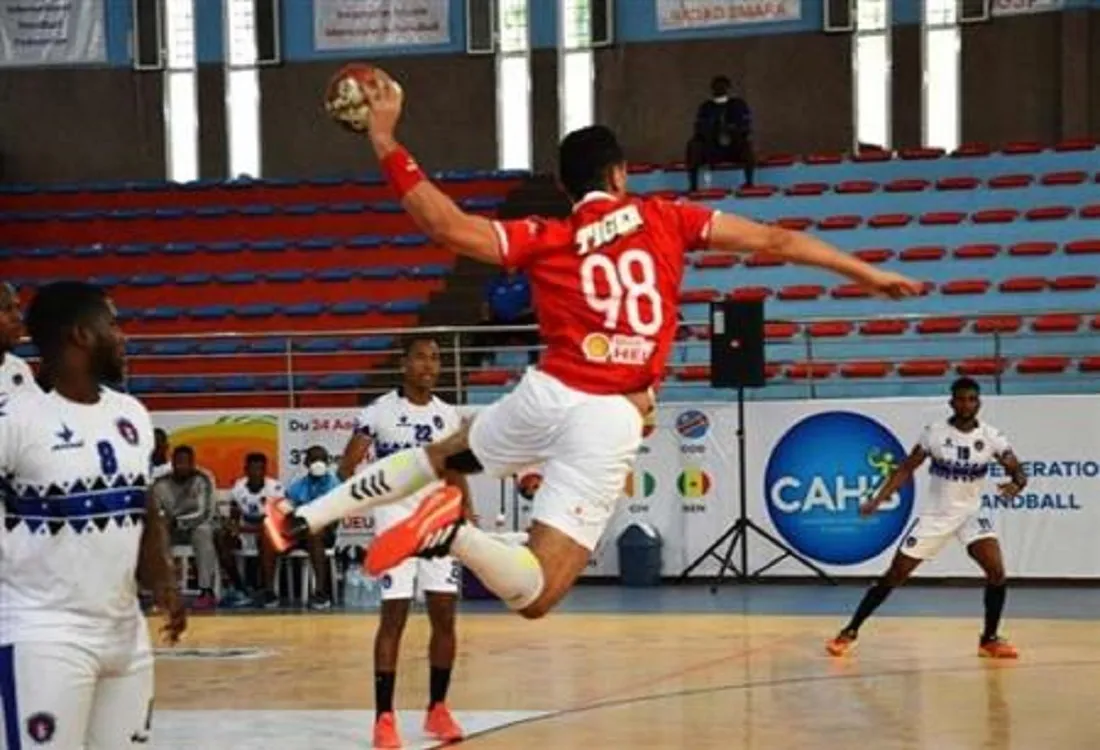 فريق الأهلي لكرة اليد في إحدى مبارياته الإفريقية