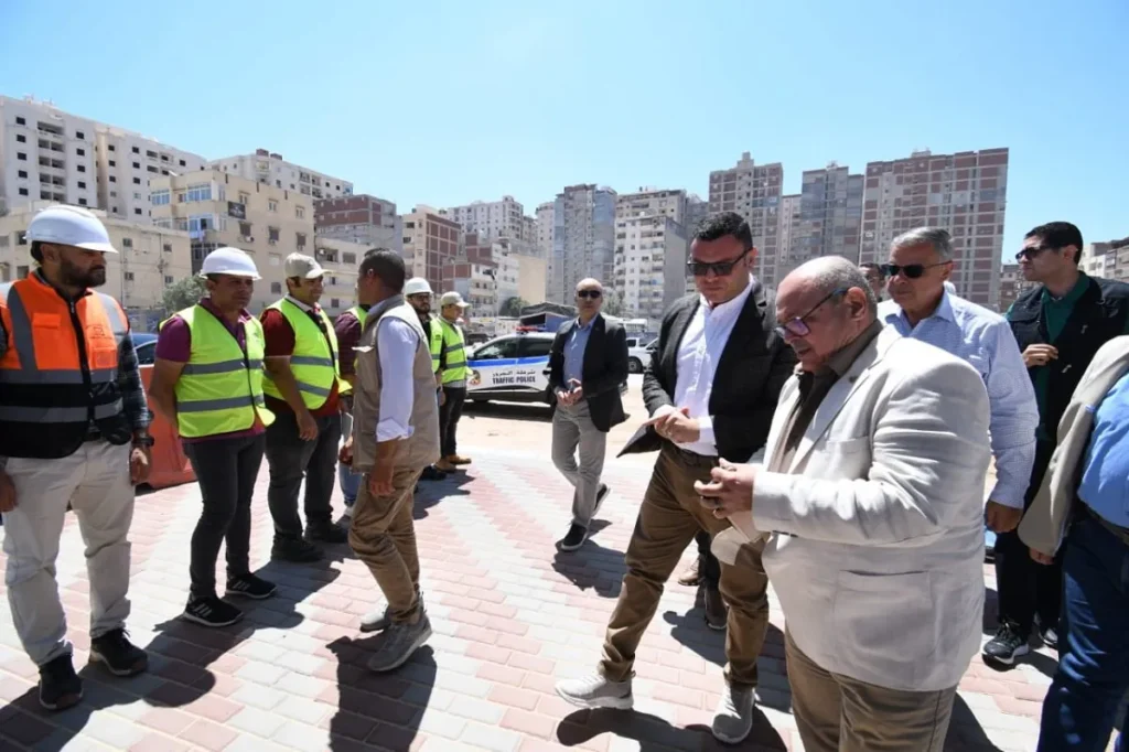 وزير الإسكان ومحافظ الإسكندرية يتفقدان مشروع إنشاء الكوبرى