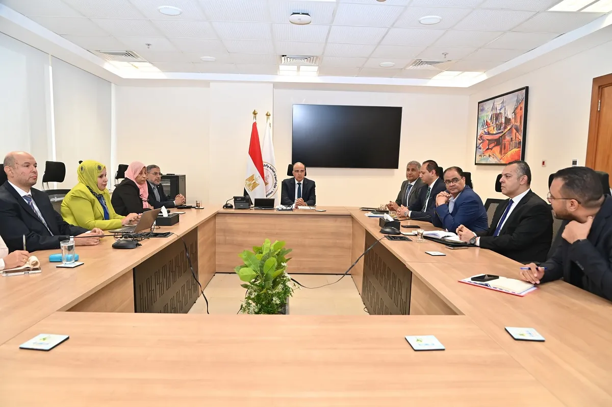 اجتماع وزير الموارد المائية والري