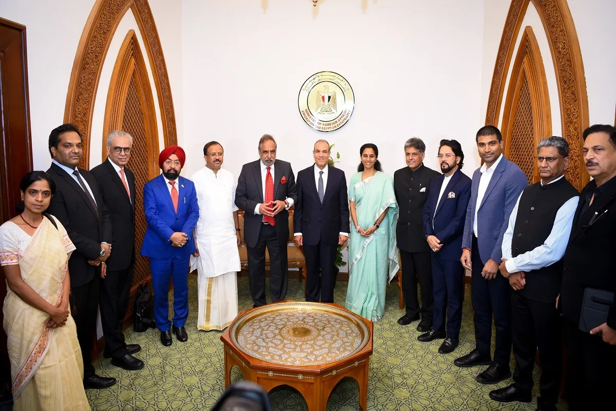 وزير الخارجية المصري يستقبل الوفد البرلماني الهندي