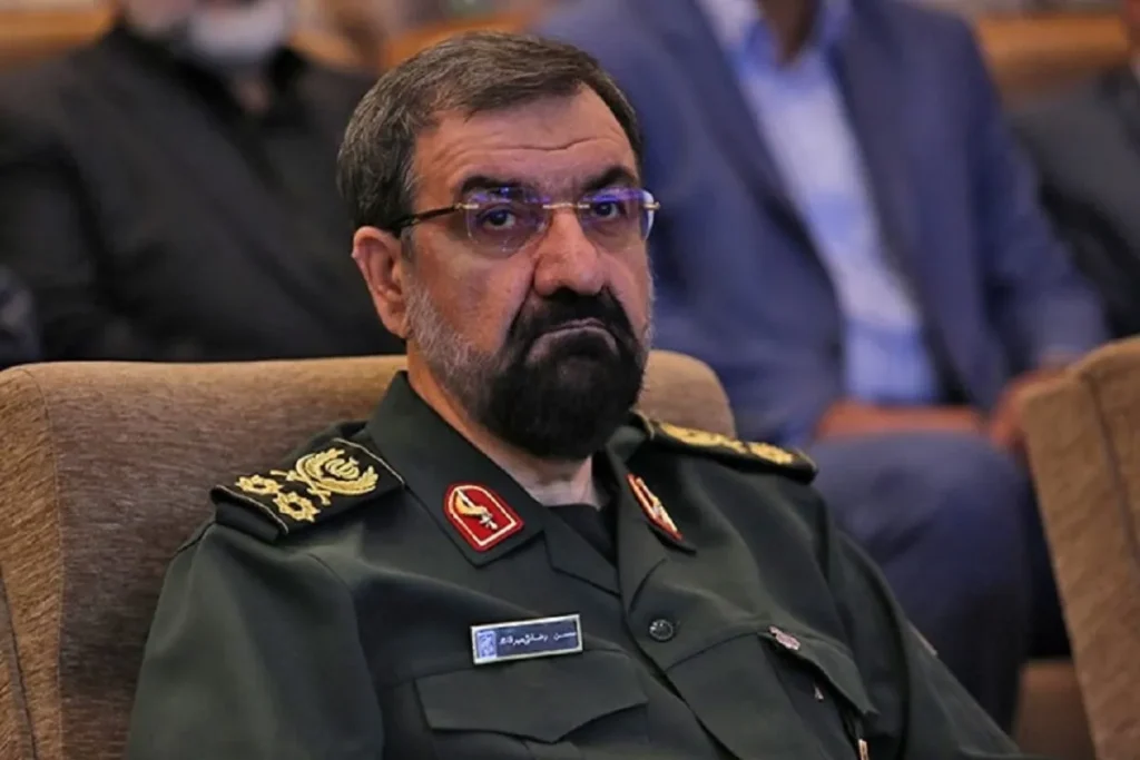 القائد الأسبق للحرس الثوري الإيراني محسن رضائي