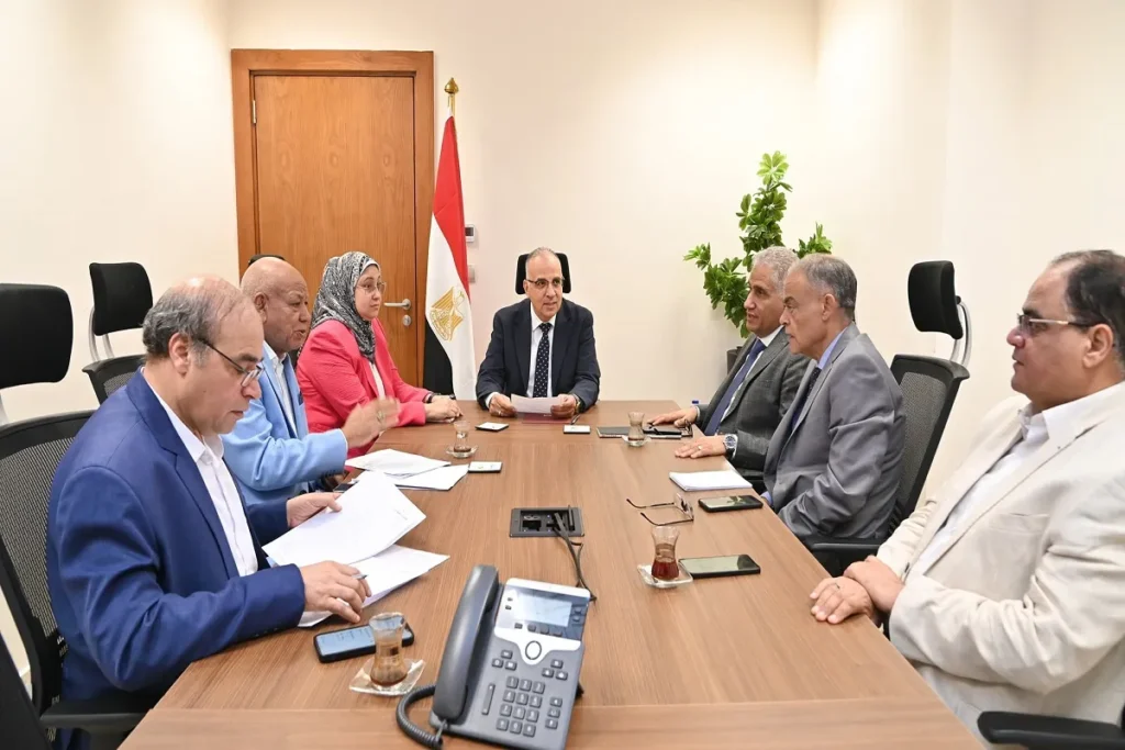 وزير الري في لقائه بنواب البرلمان