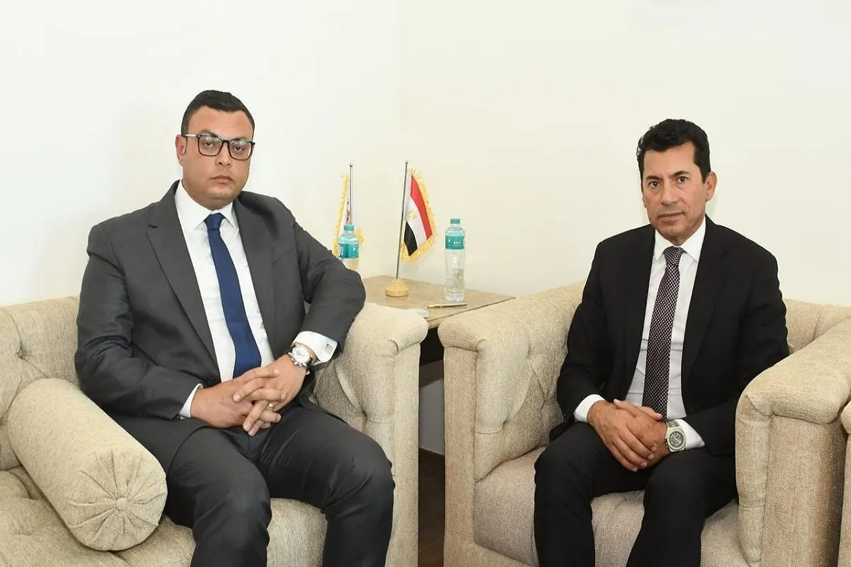 اجتماع وزيري الشباب والرياضة والإسكان