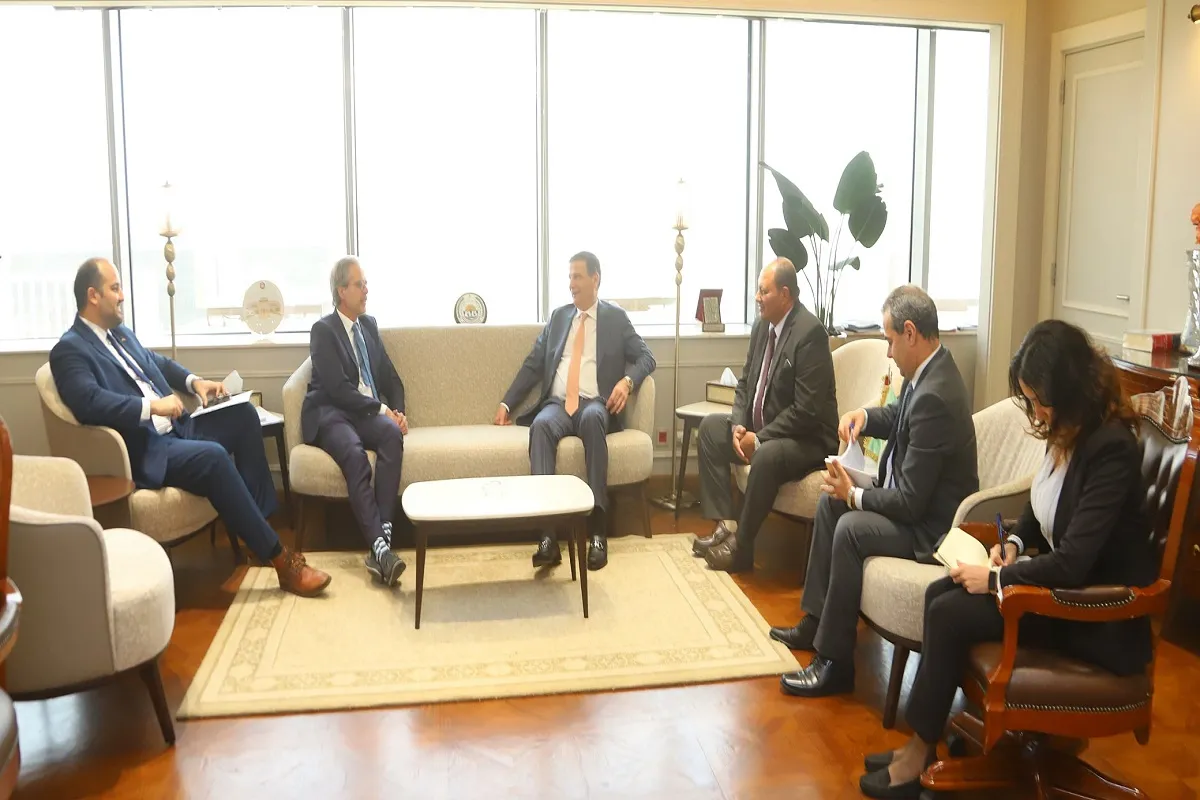 وزير الزراعة يستقبل المستشار الزراعي الهولندي