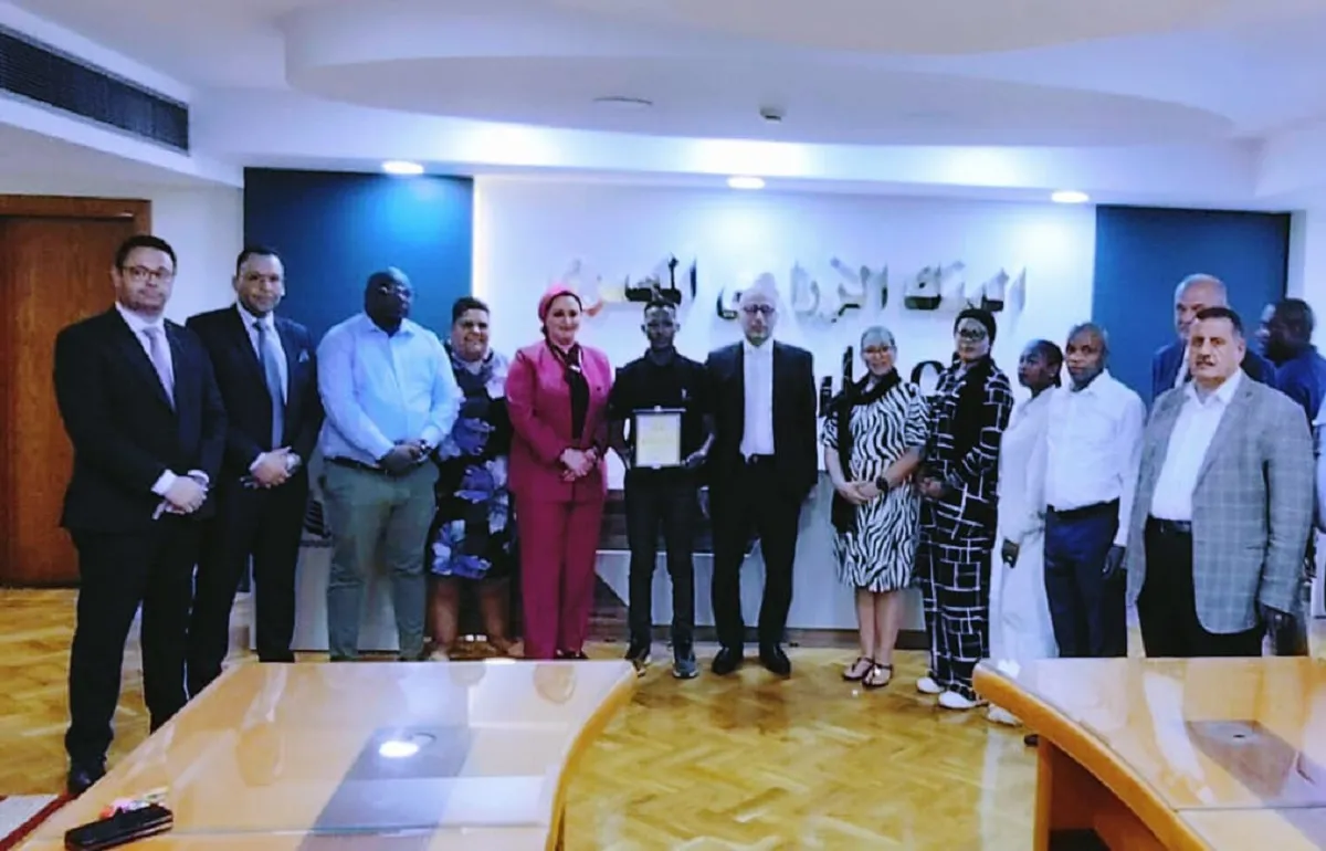 صورة تذكارية بين مسئولي البنك الزراعي المصري ووفد اتحاد نقابات جنوب إفريقيا