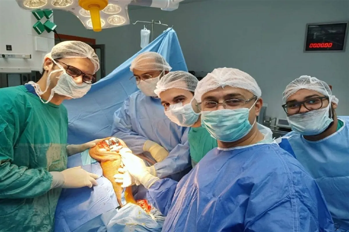 من غرفة عمليات جراحة النساء بمستشفى 15 مايو - أرشيفية