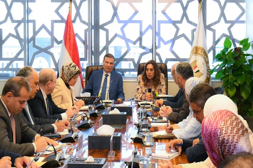 اجتماع وزيرة البيئة والتنمية المحلية مع وزير الزراعة