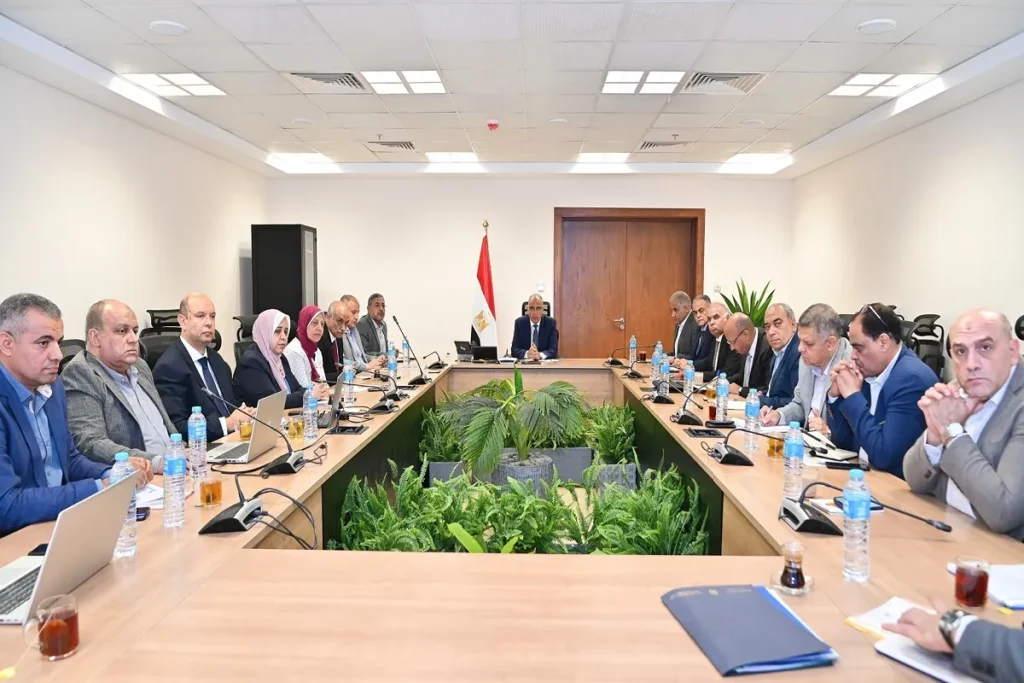 اجتماع وزير الري