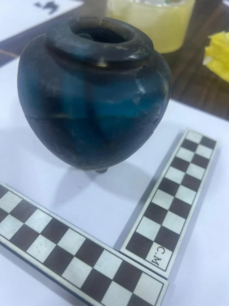 جانب من قطع الآثار