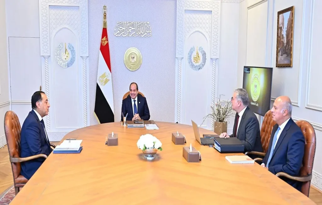 اجتماع الرئيس المصري اليوم مع رئيس الوزراء ووزير البترول