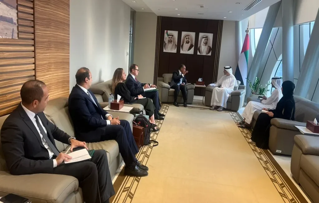 اجتماع وزير الخارجية المصري بوزير التجارة الخارجية للإمارات