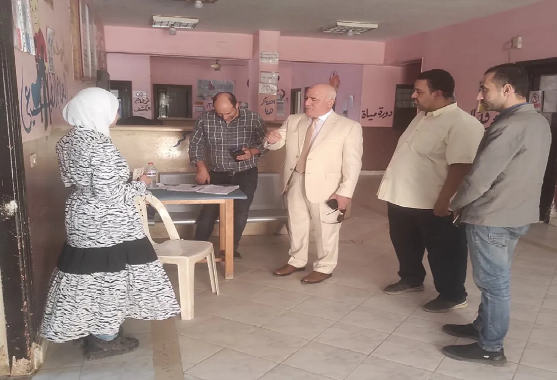 وكيل وزارة الصحة بالقليوبية خلال جولته