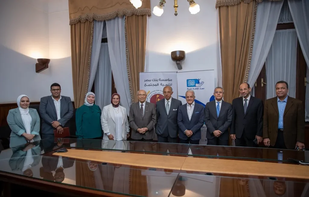 صورة تذكارية بعد توقيع بروتوكول التعاون