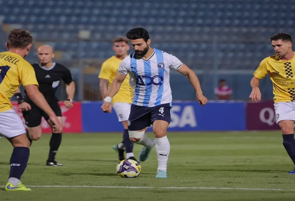 بيراميدز وأوكلاند سيتي
