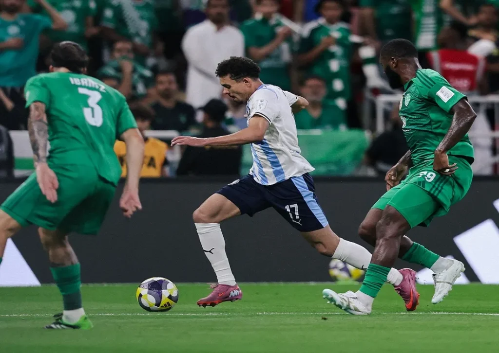 بيراميدز والأهلي السعودي