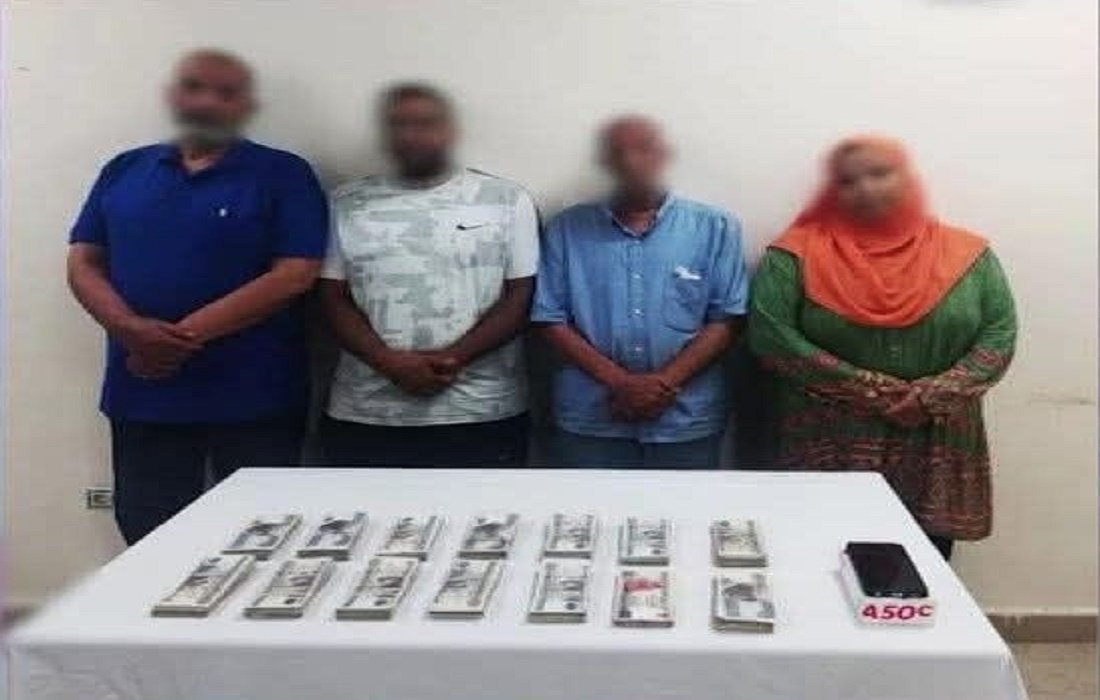 المتهمون بسرقة الأسورة الذهبية