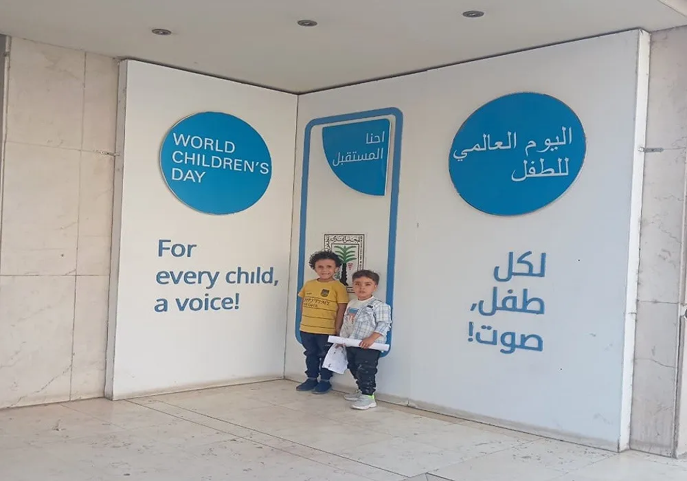 طفلان من مرضى ضمور العضلات