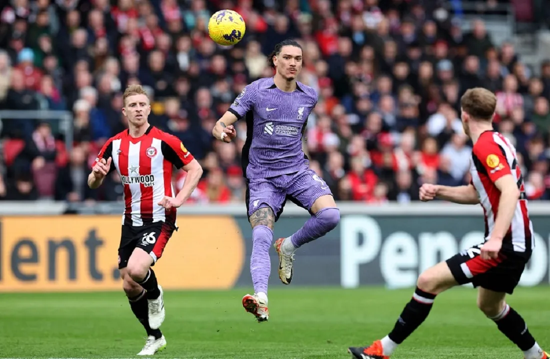 من مواجهات اليوم برينتفورد وليفربول