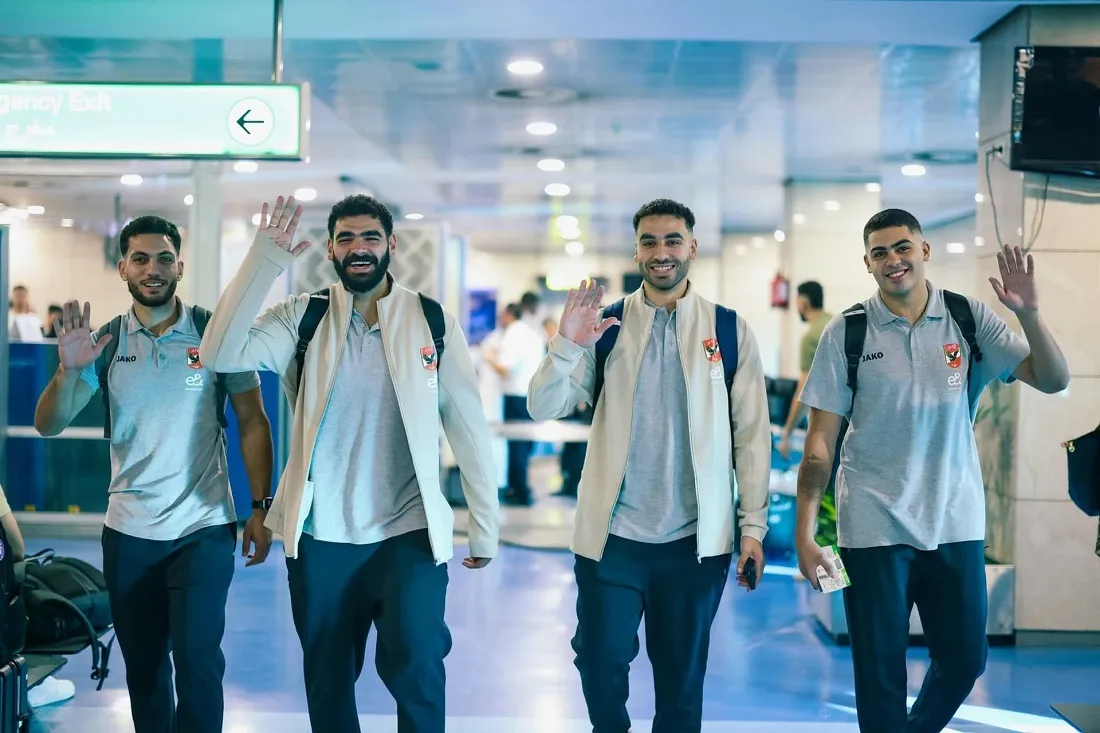 بعثة رجال يد الأهلي ( صورة من الموقع الرسمي للأهلي )