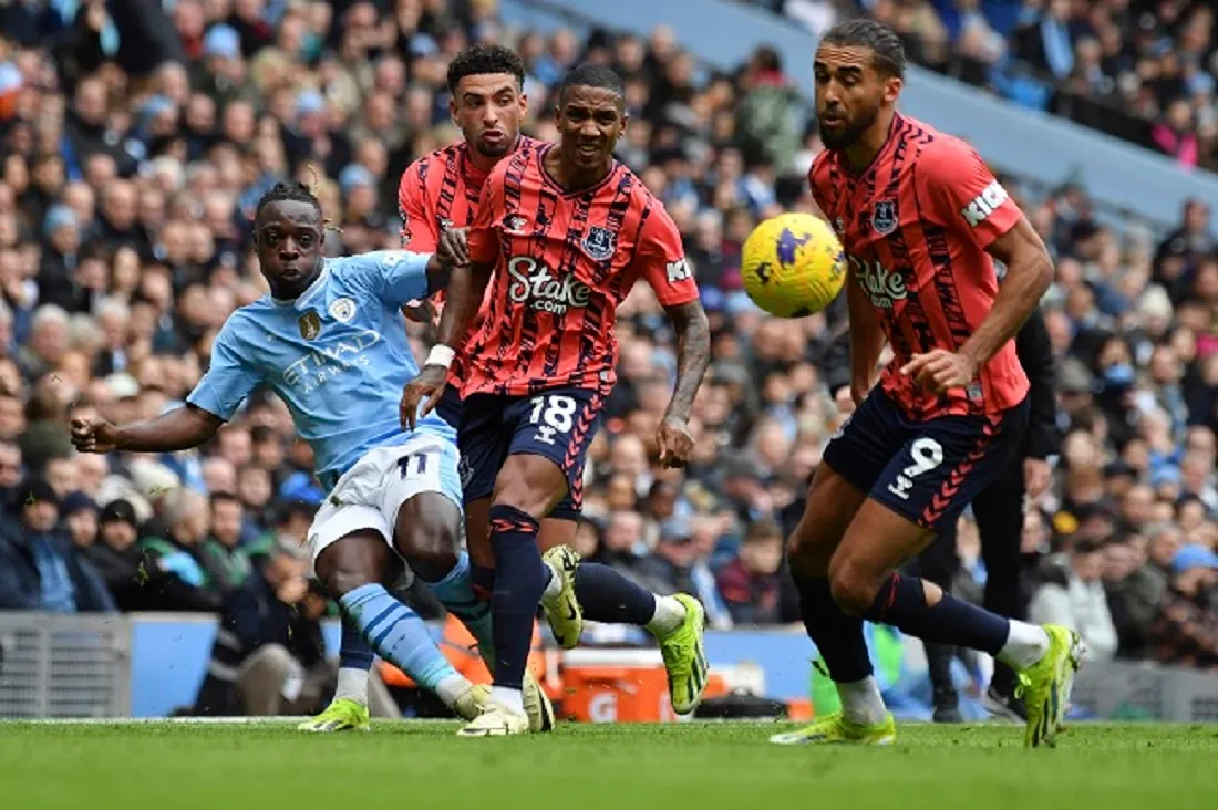 من مواجهات اليوم مانشستر سيتي وإيفرتون