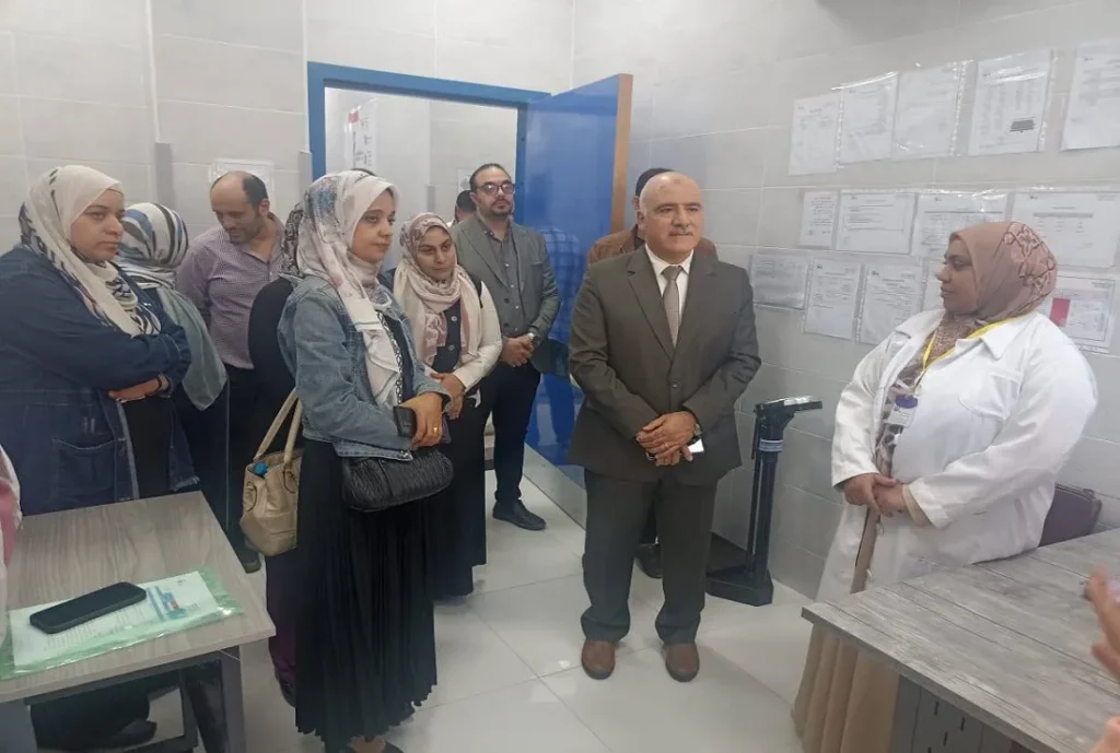 وكيل وزارة الصحة بالقليوبية خلال جولته بمدن المحافظة